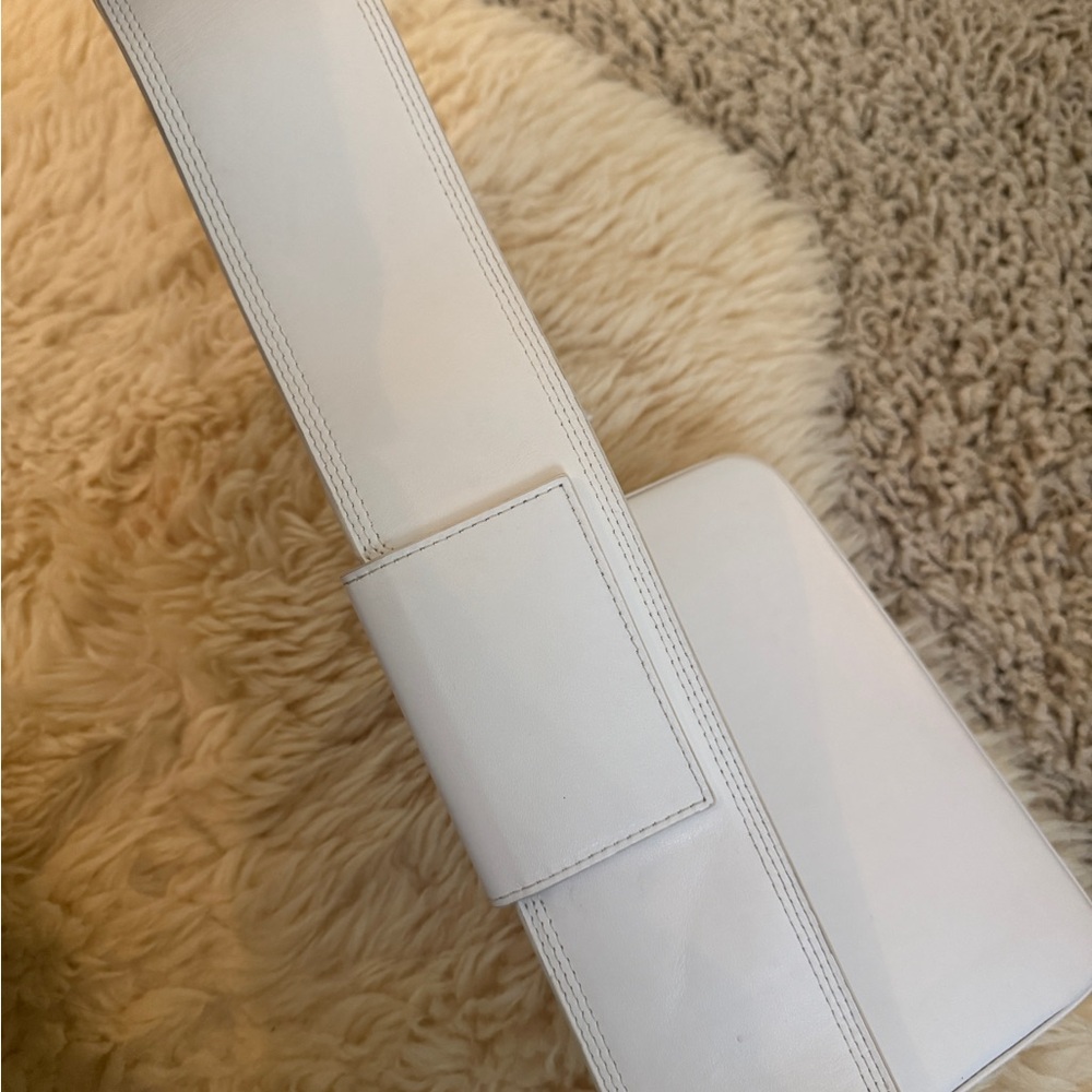 Jacquemus White and Gold Mini Bag with Flap Closure - Picture 7 of 10